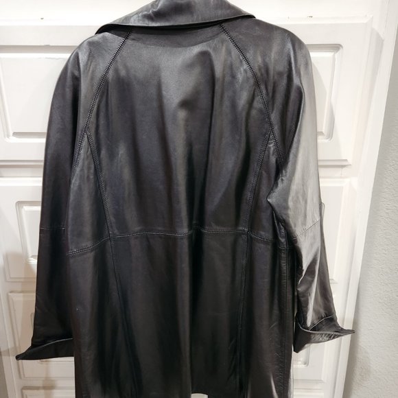 SALE! Coldwater Creek Leather Coat - Picture 4 of 8